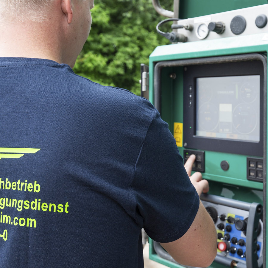 GAT mbH & Co.KG Entsorgungsfachbetrieb und Abscheidetechnik Leistungen 02