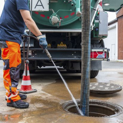 GAT mbH & Co.KG Entsorgungsfachbetrieb und Abscheidetechnik Leistungen 01